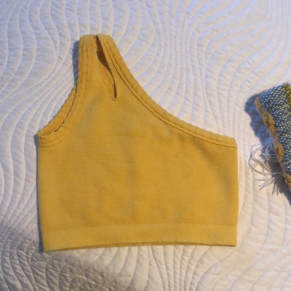 UO yellow one sleeve top